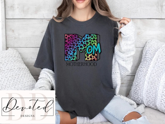 #00 Retro 90s Lisa MTV Motherhood