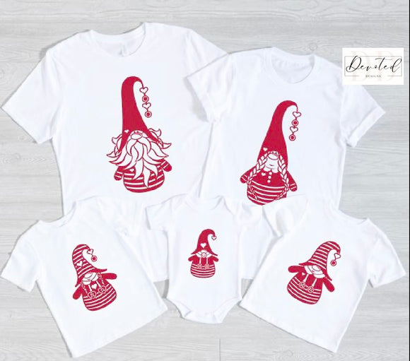 K0061 Loving Gnome- Baby Gnome