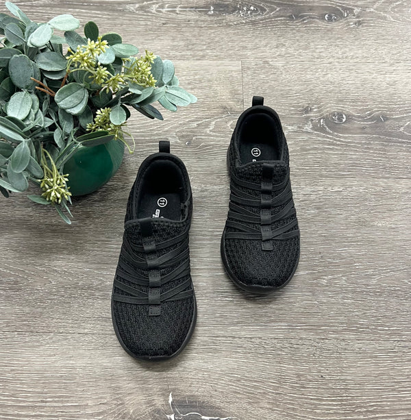 Solid Black Sneaker