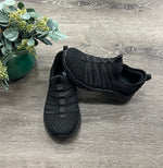 Solid Black Sneaker