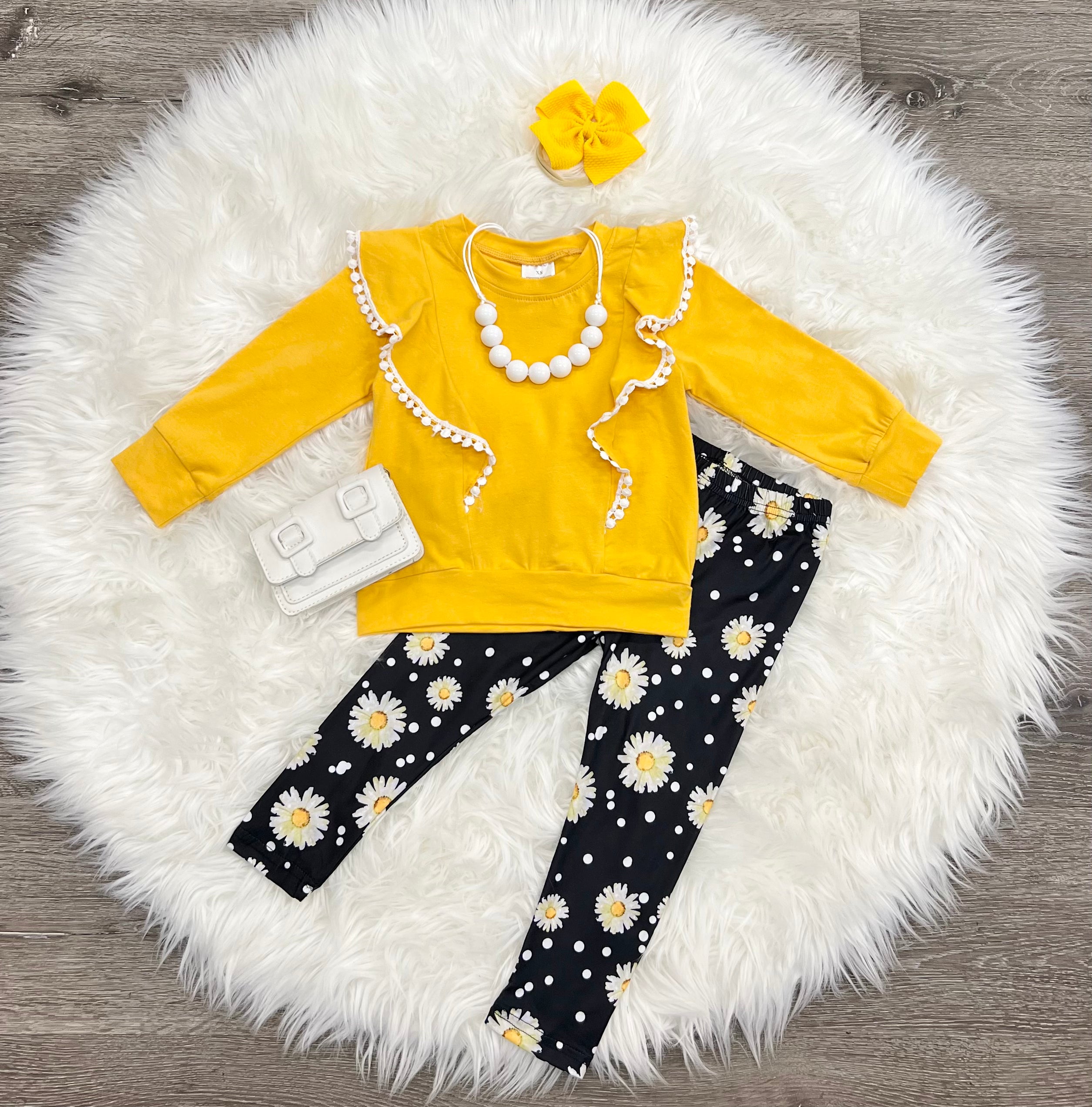 Delicate Daisies Outfit