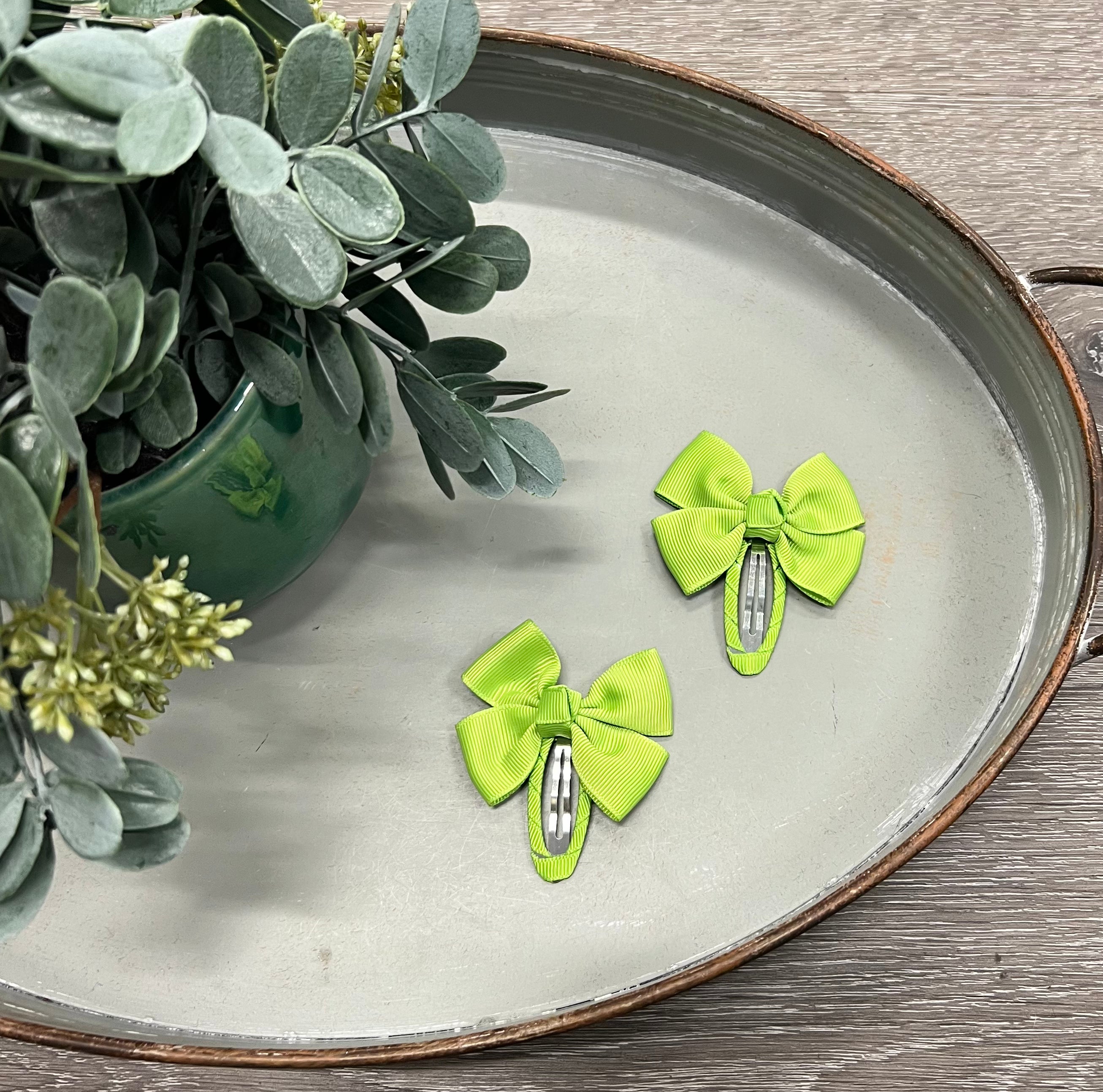 Buy green Ribbon Wrapped Clippies