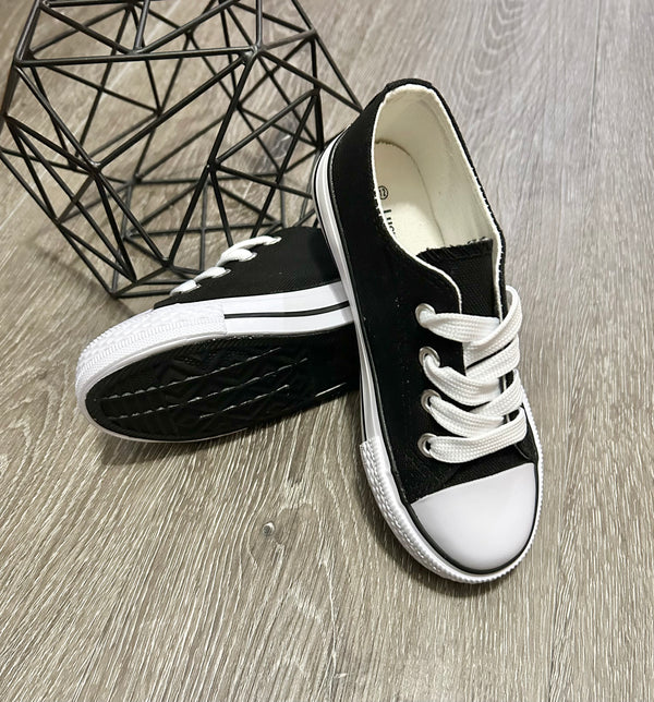 Canvas Sneaker
