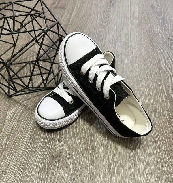 Canvas Sneaker